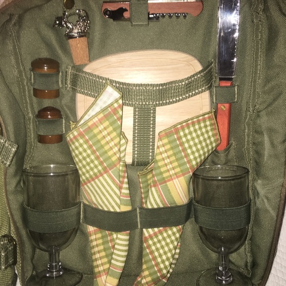 Picnic Backpack - Picture 4 of 7